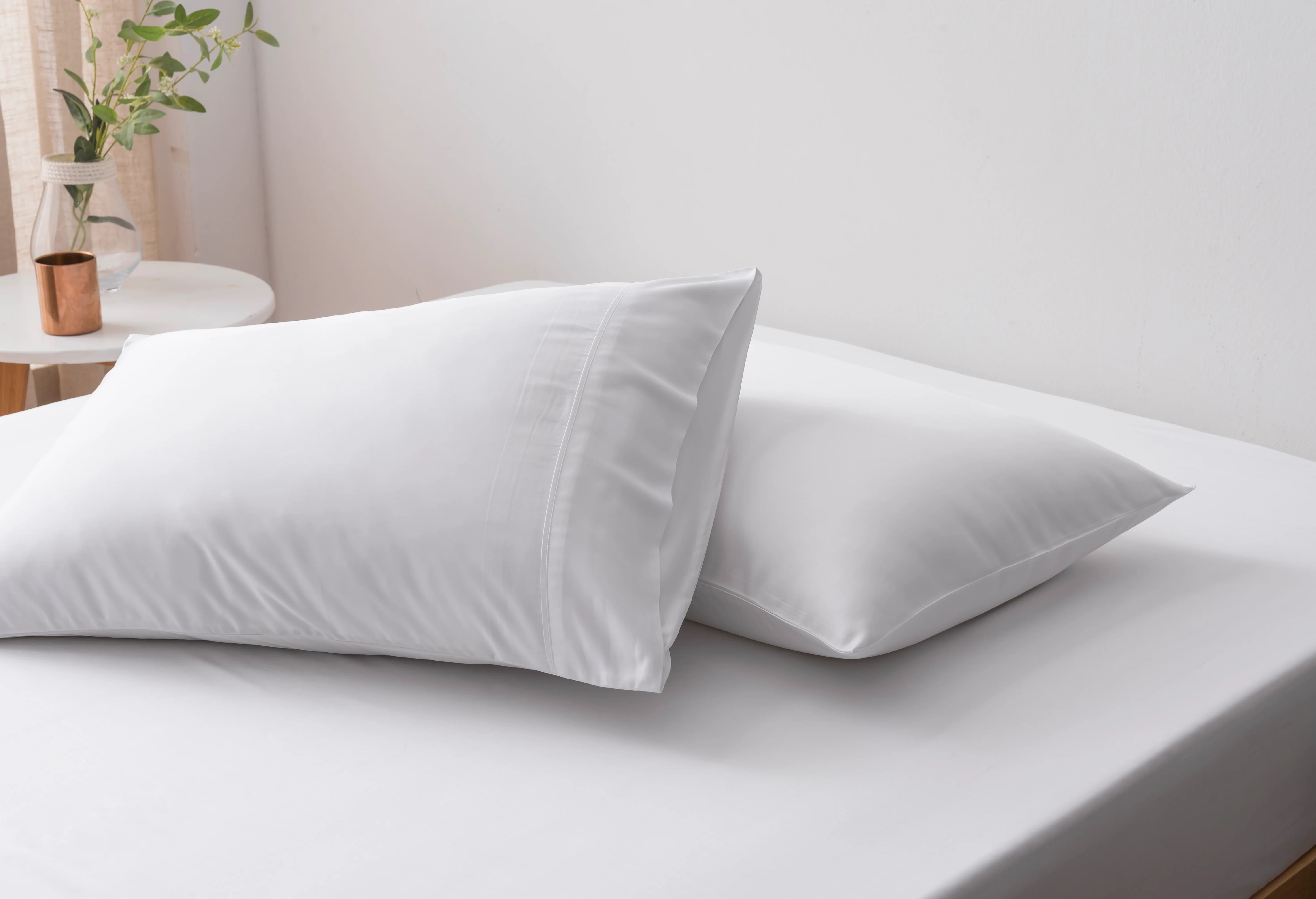 Our black bamboo sheets are more than a colour choice — they’re a statement in comfort. Infused with eucalyptus and woven from breathable bamboo, this fabric feels cool, silky, and ultra-gentle on skin.
For those who like their sleep deep, their style bold, and their bedding effortless.

Wake up in luxury. Wrapped in midnight.