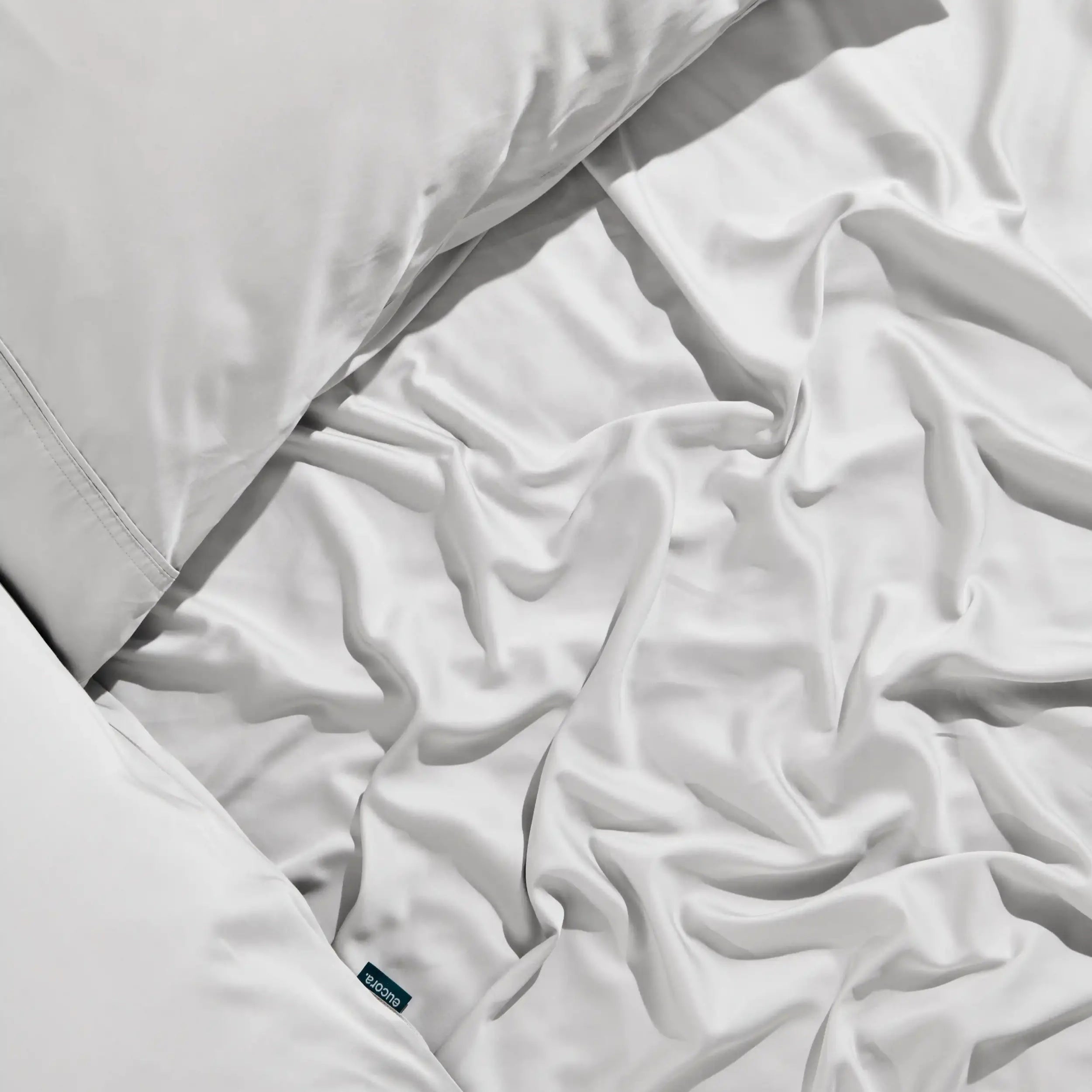 Our black bamboo sheets are more than a colour choice — they’re a statement in comfort. Infused with eucalyptus and woven from breathable bamboo, this fabric feels cool, silky, and ultra-gentle on skin.
For those who like their sleep deep, their style bold, and their bedding effortless.

Wake up in luxury. Wrapped in midnight.